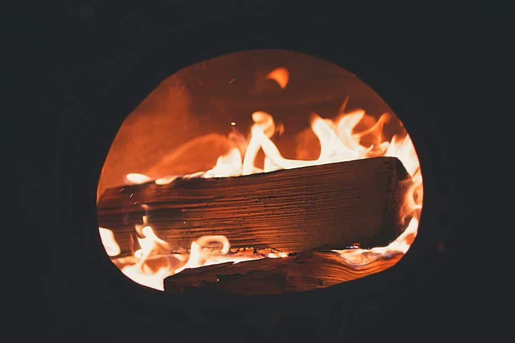 feu-de-bois-cheminée